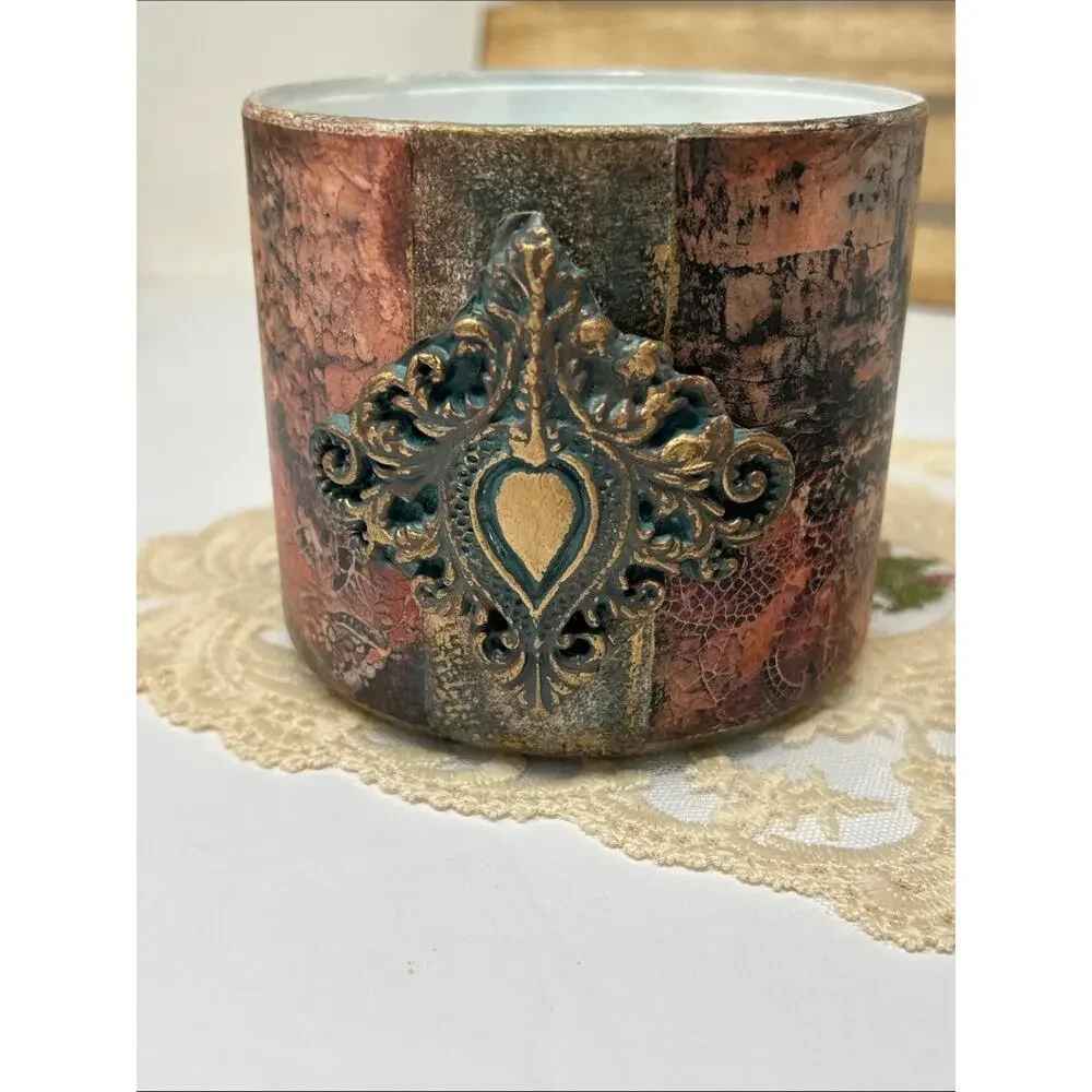 Decorative Antique-Style Trinket Box  with lid in Turquoise and Bronze
